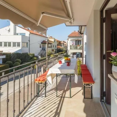 Apartment Alex Deluxe On Poreč