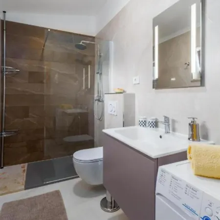 Apartment Alex Deluxe On